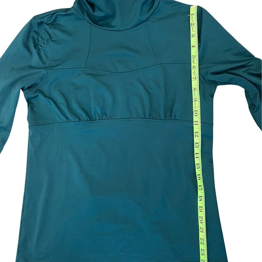 Turquoise Athleta pullover base layer. - Picture 4 of 8